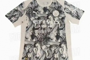 曼城“馬年”球衣設(shè)計(jì)曝光：米色為主色調(diào)，揉入中國(guó)水墨畫風(fēng)格