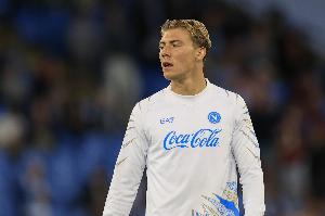 12場4球，TA：那不勒斯?jié)M意霍伊倫的表現(xiàn)，球員填補了盧卡庫傷缺