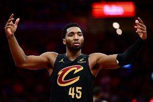 輸?shù)艨ㄎ粦?zhàn)！騎士杯賽不敵老鷹 小組賽2勝2負(fù)排名第三無(wú)緣出線