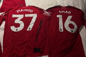 老隊(duì)友！加納喬社媒曬梅努、阿瑪?shù)虑蛞抡掌? >
                                        </div>
                                    </div>
                                                                        <div   id=