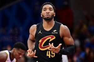 騎士本賽季前20場12勝8負(fù) 上賽季17勝3負(fù)&開局15連勝并列歷史第二