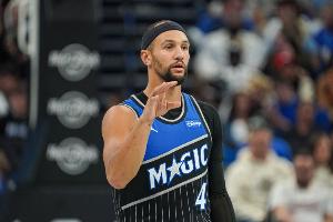 師傅你是做什么工作的？薩格斯上半場9中0&三分6中0僅得2分