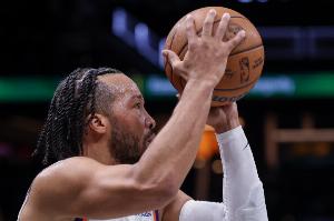 主攻手！布倫森第三節(jié)獨(dú)得16分 三節(jié)17中11砍下31分4助