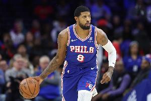 下半場(chǎng)沒(méi)怎么打！喬治出戰(zhàn)21分鐘 10中6&三分5中2砍下14+3+2+2