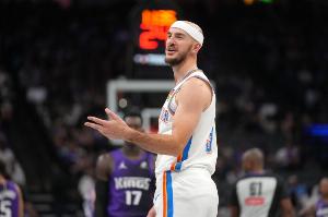 挑戰(zhàn)失??！卡魯索切球布克犯規(guī) 雷霆挑戰(zhàn)失敗