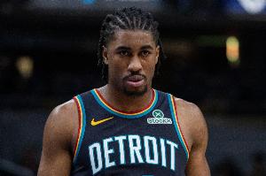 比克斯塔夫：今天是艾維表現(xiàn)最出色的比賽 他只會(huì)變得更強(qiáng)