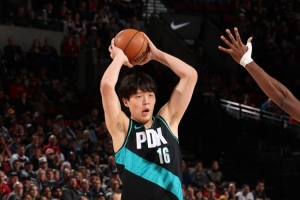 李春江：瀚森去發(fā)展聯(lián)盟不是壞事 把防守提升才能獲教練組的信任