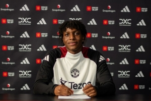 阿莫林：你能感覺多爾古每次觸球時的焦慮感，但他在國家隊卻沒有