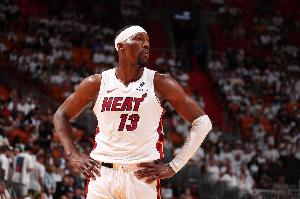 狀態(tài)不太行！阿德巴約半場5中2&三分1中1拿7分7板2斷 出現(xiàn)3次失誤