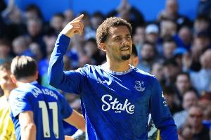 身價3500萬歐！法媒：曼城熱刺利物浦希望簽埃弗頓前鋒恩迪亞耶