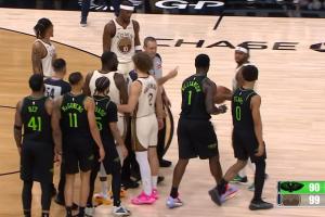 脾氣挺大！7號(hào)秀費(fèi)爾斯和巴特勒再吵架吃1T 累積2T被驅(qū)逐！