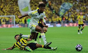 科曼：我在慕尼黑習(xí)慣于遵守交通規(guī)則，之前在巴黎有時(shí)會(huì)闖紅燈