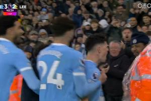是絕殺嗎？福登第91分鐘破門+完成雙響，激情滑跪慶祝！