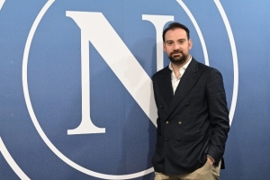 那不勒斯總監(jiān)：冬季將把握中場引援機(jī)會，但我們不會簽回因西涅