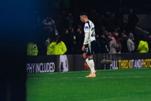 波羅回應(yīng)批評(píng)：無(wú)法容忍球迷對(duì)我的隊(duì)友不尊重，我愛(ài)真熱刺球迷