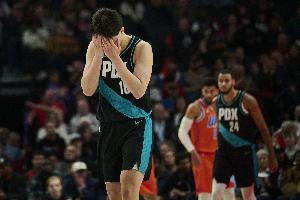 ??楊瀚森僅次節(jié)登場(chǎng)4分29秒 3投0中僅有1板1犯進(jìn)賬 0分正負(fù)值+3