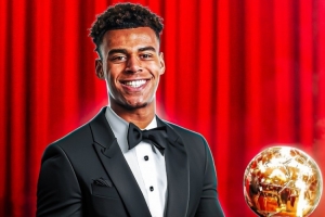 自豪！杜埃領(lǐng)取2025年歐洲金童獎，巴黎官方社媒曬海報祝賀