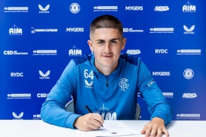 郵報(bào)：維拉、桑德蘭等隊(duì)有意免簽流浪者19歲中場貝利·賴斯