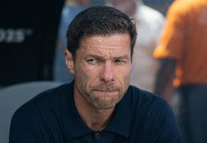 世體：阿隆索與貝林仍有間隙，或是擔(dān)憂或是不自信他避免矛盾加深