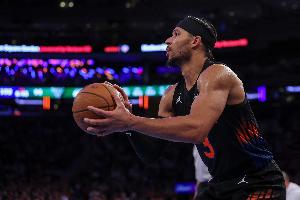 手感火熱！哈特首節(jié)5中4高效拿下11分2籃板