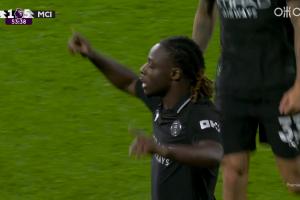 火力全開！富勒姆后場被斷，多庫精彩兜射破門本場完成傳射