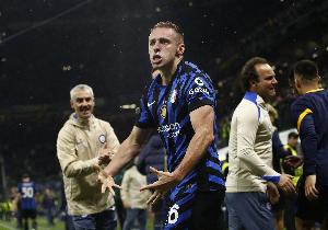 意媒：那不勒斯想了解是否能從國米簽下弗拉泰西，已知球員愿加盟