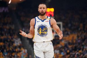 韋德：當(dāng)我們談GOAT或那些改變比賽的人時 你絕不可能不提庫里！