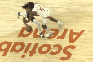 火眼金睛！夏普突破奎克利失誤 開拓者挑戰(zhàn)成功&變后者犯規(guī)