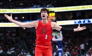 回去多練！開拓者全隊(duì)罰球32中21&命中率65.6% 猛龍66.7%半斤八兩