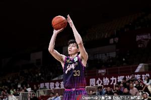 全能表現(xiàn)但4次失誤略多！吳前15中6拿到16分5板5助