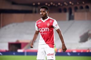 充電兩小時，通話五分鐘??每體：法蒂在周二訓(xùn)練結(jié)束時腿筋受傷