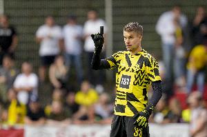 記者：多特34歲替補門將邁爾續(xù)約至2027年，今日簽署新合同