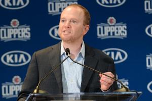 快船總裁：沒有人將球隊(duì)表現(xiàn)不佳歸咎于保羅 我愿承擔(dān)全部責(zé)任