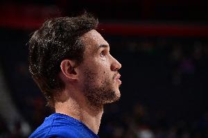 祝好！加里納利NBA生涯場(chǎng)均14.9分4.7板1.9助 三分命中率38.1%