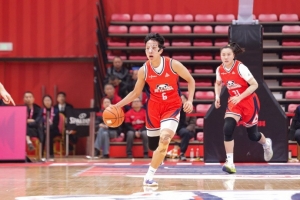 盤(pán)點(diǎn)國(guó)青女籃球員聯(lián)賽首秀：冉珂嘉表現(xiàn)搶眼 王櫻霓成唯一先發(fā)