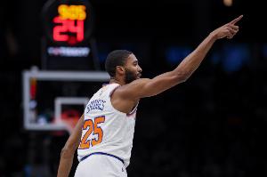 懸念回來了！布里奇斯頂著布朗命中三分 尼克斯12-0打停綠軍