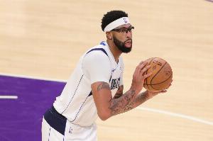 小內(nèi)姆哈德：濃眉是MVP級別的球員 把球給他&他能夠搞定一切