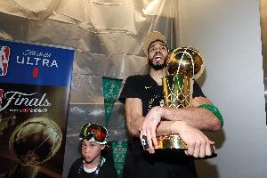 塔圖姆談和Deuce父子同臺(tái)：我再打10年完全沒問題 若能實(shí)現(xiàn)那很棒