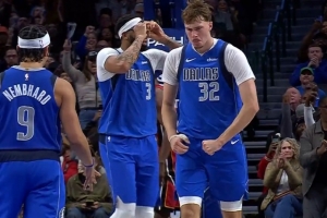 這就是你們要的狀元吧！弗拉格后仰中投+蓋帽+空切上籃殺死比賽