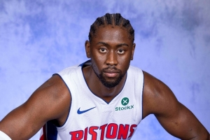 這是在過冬了！勒韋爾10中1&三分8中1僅得3分2板4助1帽 正負值-21