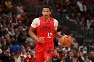 斯波：德魯·史密斯很特別 預(yù)判能力是頂尖水平搶斷做得很棒