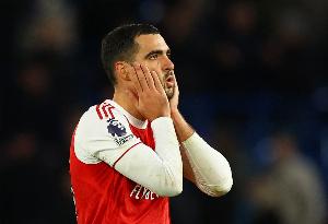 TA：梅里諾踢前鋒表現(xiàn)出色，阿爾特塔仍將其視作客串前鋒的中場