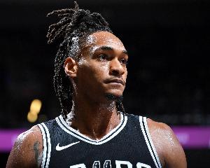 解說：馬刺靠防守領(lǐng)先著上半場 魔術(shù)確實沒什么破聯(lián)防的套路