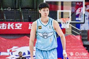 外線(xiàn)手感在線(xiàn)！趙嘉義替補(bǔ)20分鐘 三分7中4拿到14分3板