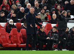 TA：安菲爾德的威懾力逐漸消失，基耶薩那么晚登場令人費(fèi)解