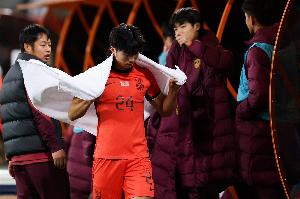 記者：熊貓杯染紅的汪士欽落選U22國足，應(yīng)該是帶有懲罰性的