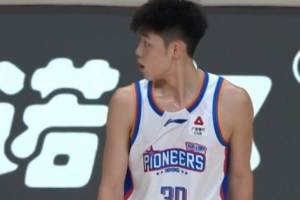 活力十足！蔣祺禹11中6砍全隊(duì)最高19分外加5助 三分8中4