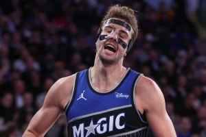 絕平上籃遭大帽！小瓦格納17中9&罰球7中6拿到25分&一度三罰追平