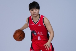 王佳琦29+6+8率武漢女籃兩連勝 堪稱賽季最佳引援