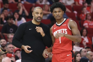 對比賽的理解日益加深！阿門·湯普森正走在成為偉大控衛(wèi)的道路上